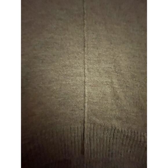 H&M - Women's M Sweater - Khaki Brown V-Neck - Wool Blend - Ribbed Hem - EUC - Picture 3 of 8